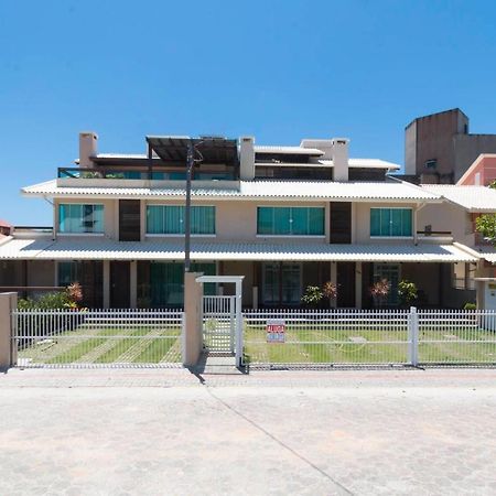 Aqui tudo contribui para felicidade e o bem-estar Bombinhas Exterior foto