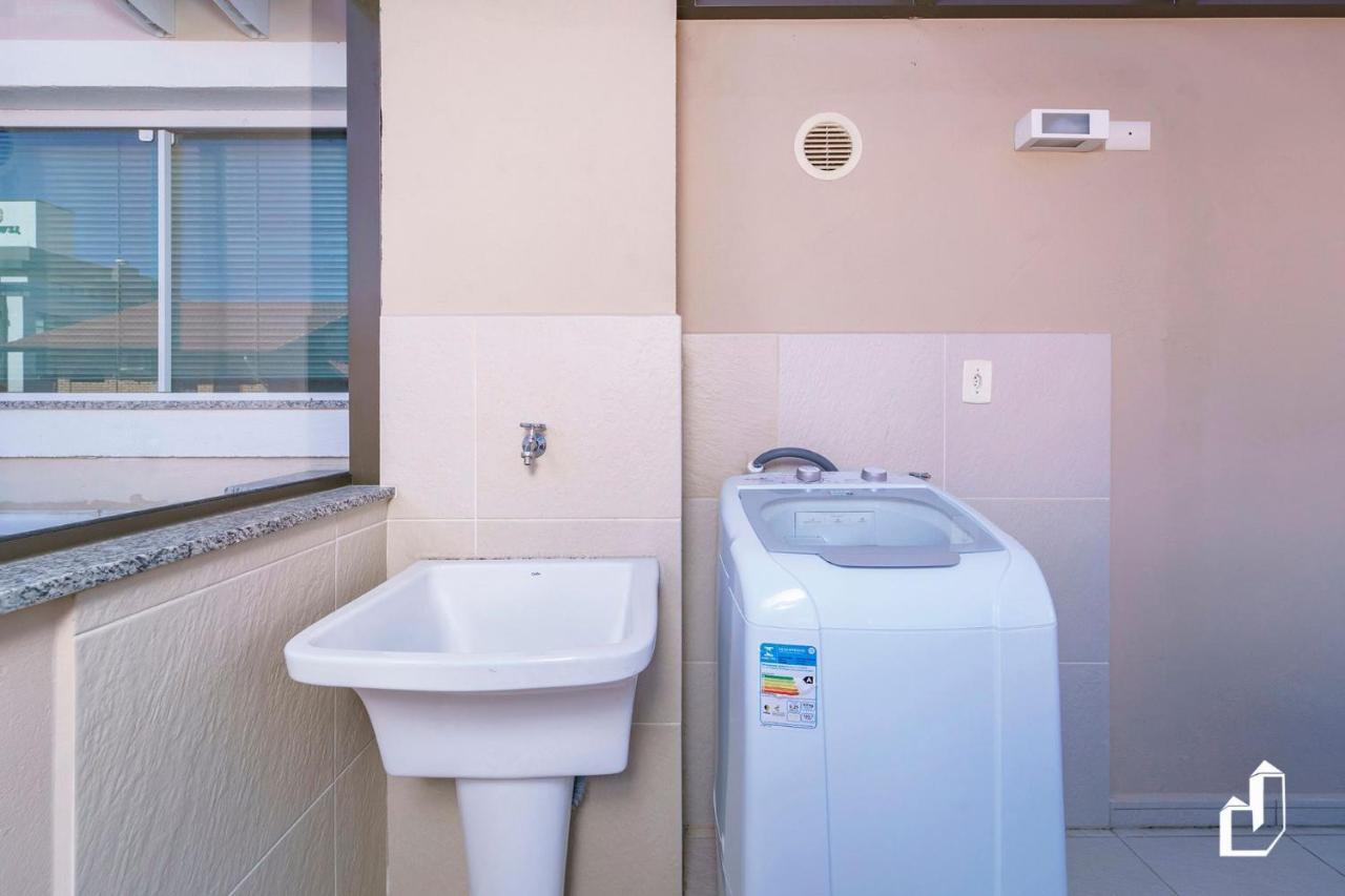 Aqui tudo contribui para felicidade e o bem-estar Bombinhas Exterior foto