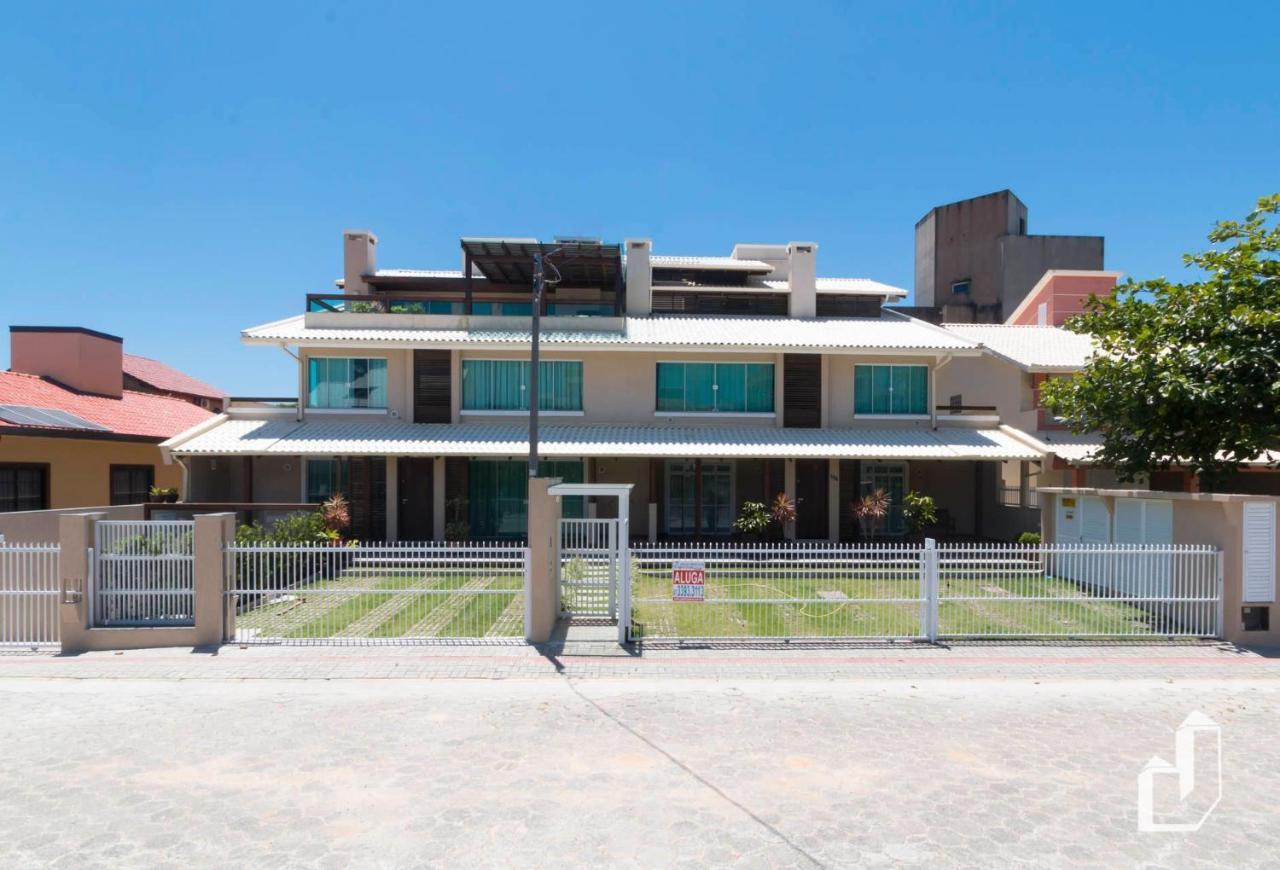 Aqui tudo contribui para felicidade e o bem-estar Bombinhas Exterior foto
